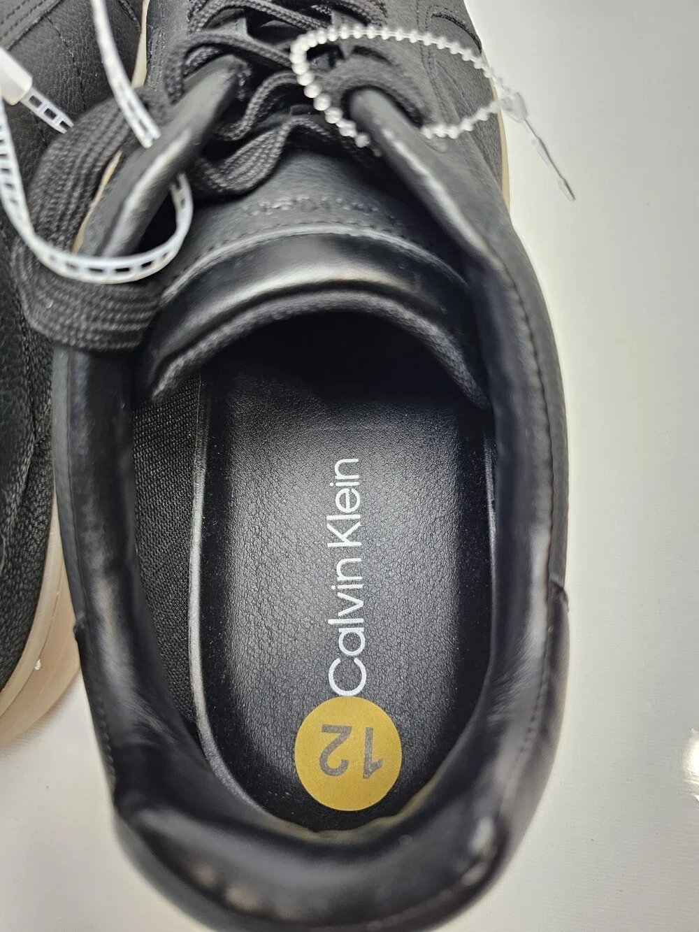 Calvin Klein CMWONLEY-R Men’s 12M Black Gum Sole Low Top Sneakers New